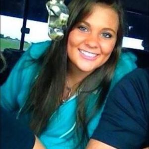 Meet your Posher, Alisalison